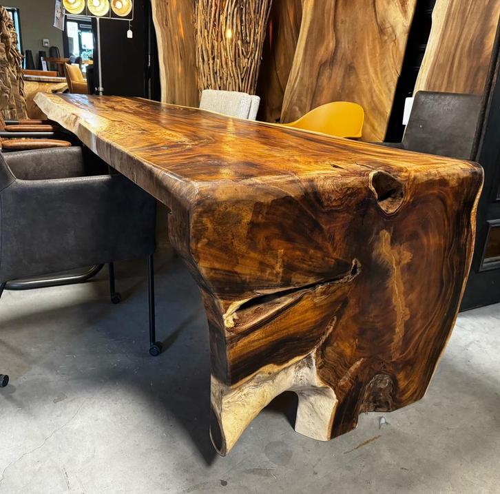 Suar waterval boomstamtafel massief en uniek 300cm, Huis en Inrichting, Tafels | Eettafels, Ophalen of Verzenden