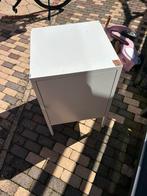 GRATIS wit kastje ikea, Huis en Inrichting, Kasten | Overige, Ophalen