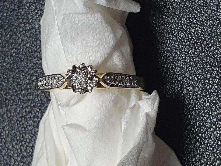 Gouden damesring 14 kr 585 gekeurd met briljantjes NIEUW, Sieraden, Tassen en Uiterlijk, Ringen, Nieuw, Dame, 17 tot 18, Goud