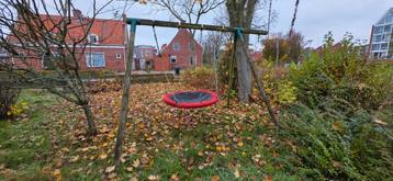 Gratis schommel beschikbaar voor biedingen