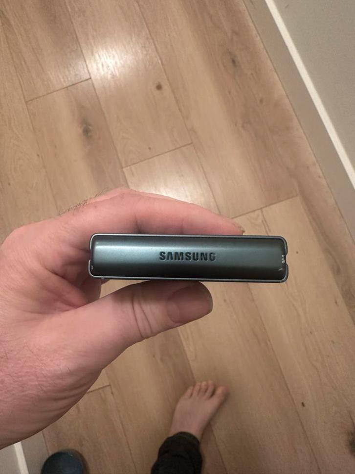 Samsung Galaxy Z Flip 3 Groen, Telecommunicatie, Mobiele telefoons | Samsung, Gebruikt, Galaxy Z Flip, 128 GB, Zonder abonnement