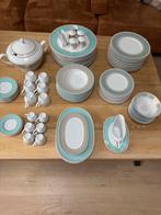 Compleet Servies met Turquoise Accenten, Antiek en Kunst, Ophalen