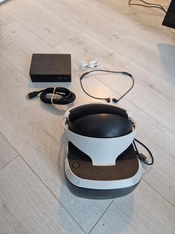 PS4 VR V2 Bril + processor + usb + headset + hdmi kabel beschikbaar voor biedingen