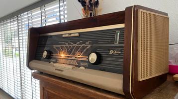Philips Bi Ampli buizen radio beschikbaar voor biedingen