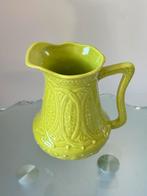 groen vaasje van Daan Kromhout Design. Nieuw, Aardewerk of Porselein, Nieuw, Ophalen of Verzenden, Minder dan 50 cm