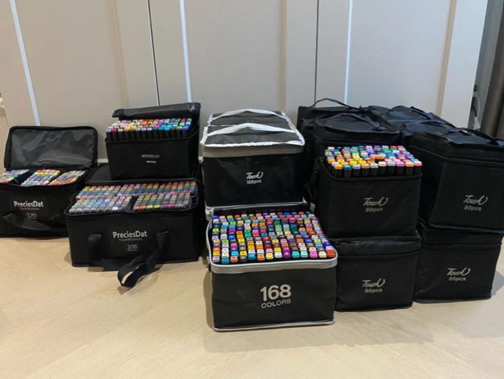 Grote set markers en stiften, Hobby en Vrije tijd, Schilderen, Zo goed als nieuw, Overige typen, Ophalen of Verzenden