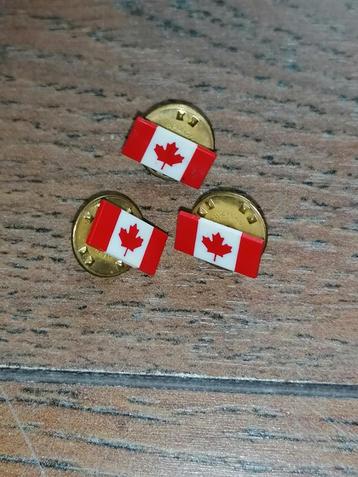 Canadeze vlag pins  beschikbaar voor biedingen