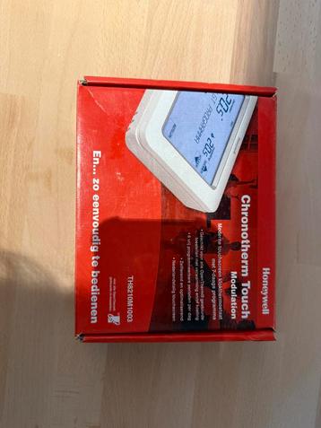 Honeywell Chronorherm Touch nieuw!  beschikbaar voor biedingen