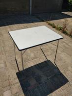 Camping tafel, Ophalen