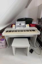 Kleine electrische piano met krukje, Muziek en Instrumenten, Piano's, Ophalen, Gebruikt, Wit, Digitaal