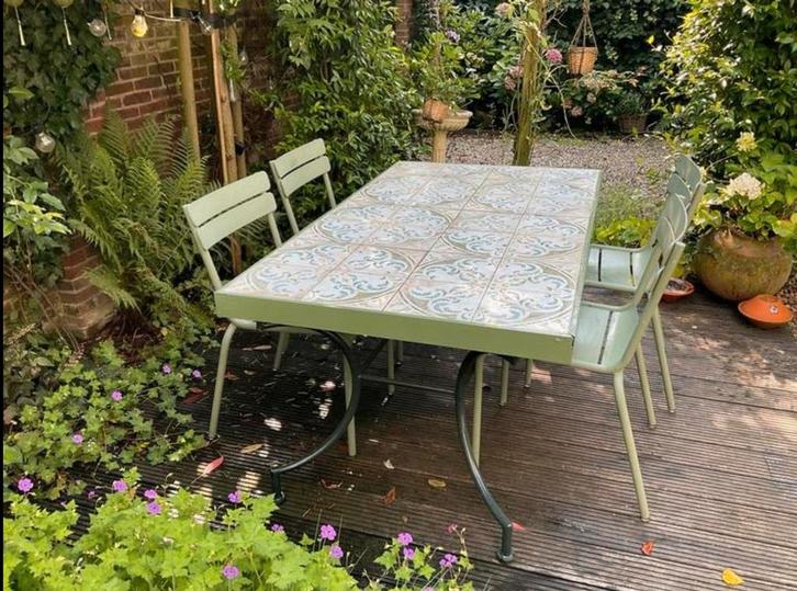 Mooie tafel met spaanse tegels 160-90 cm, Huis en Inrichting, Tafels | Eettafels, Gebruikt, 50 tot 100 cm, 150 tot 200 cm, Vijf personen of meer