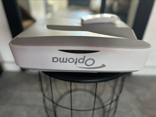 Optoma Full-HD/Laser/Ultra Short Throw/4000Ansi/60 branduren, Audio, Tv en Foto, Beamers, Zo goed als nieuw, Overige technologieën