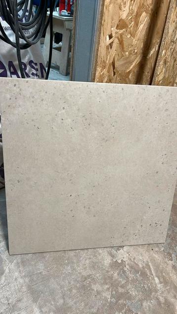 Keramiek tegels 60x60 voor binnen of buiten beschikbaar voor biedingen