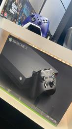 Xbox One X compleet met doos, Spelcomputers en Games, Spelcomputers | Xbox Series X en S, Ophalen of Verzenden, Zo goed als nieuw