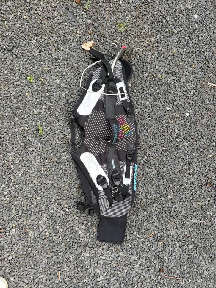 Naish kitesurf trapeze (zittrapeze, maat XS), Watersport en Boten, Kitesurfen, Gebruikt, Trapeze, Geen board, Ophalen