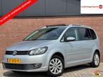 Volkswagen Touran Highline | 1E EIG! | NL-AUTO! | DEALER OH!, Euro 5, 15 km/l, Zwart, 4 cilinders