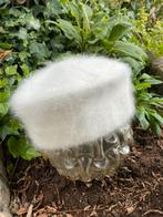 Angorawol hoedje, Kleding | Dames, Hoeden en Petten, Ophalen of Verzenden, Gedragen