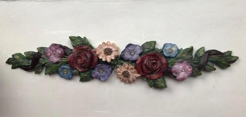 Nr4) 2delig bloemen ornament van gips gekleurde bloemen unie, Antiek en Kunst, Curiosa en Brocante, Ophalen of Verzenden