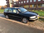Volvo V70 2.4 170PK AUT Tel Leder Navi Carkit Xenon Nwe Dist, Auto's, Volvo, Beige, Zwart, Stationwagon, 2435 cc