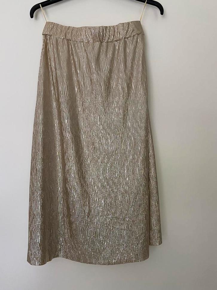 Mooie feestelijke gouden rok maat 42, nieuw, Kleding | Dames, Rokken, Nieuw, Maat 42/44 (L), Overige kleuren, Knielengte, Verzenden