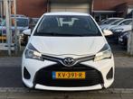 Toyota Yaris 1.3 VVT-i Aspiration | Invalide auto | Automaat, 1025 kg, Stof, 4 cilinders, Wit