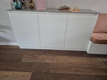 Dressoir/keukenkast/Pantrykast - Opbergruimte! beschikbaar voor biedingen