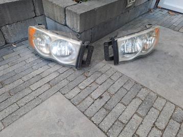 Dodge Ram 1500 Koplampen Set beschikbaar voor biedingen