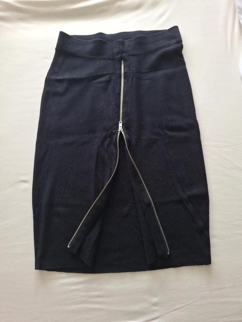 Zwarte strakke rok van tricotkatoen met sierlijke rits voork, Kleding | Dames, Rokken, Gedragen, Maat 42/44 (L), Zwart, Onder de knie
