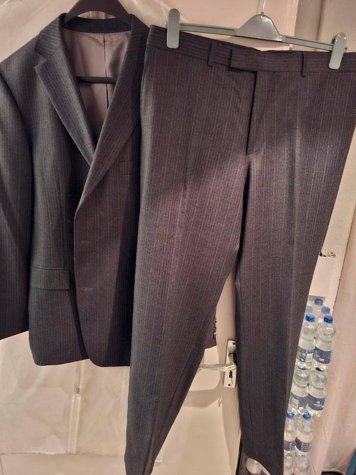 Hugo Boss Kostuum Maat 56 (XXL-XXXL), Kleding | Heren, Kostuums en Colberts, Zo goed als nieuw, Maat 56/58 (XL), Zwart, Ophalen of Verzenden