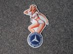 MERCEDES PIN UP EMAILLE RECLAMEBORD, Verzamelen, Merken en Reclamevoorwerpen, Ophalen, Zo goed als nieuw, Reclamebord