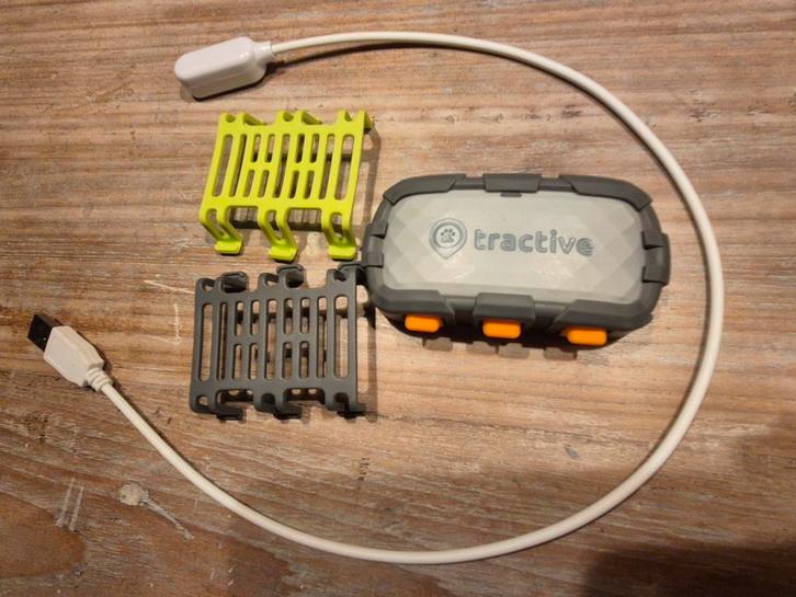 Tractive Adventure XL - robuuste tracker voor honden, Dieren en Toebehoren, Honden-accessoires, Zo goed als nieuw, Ophalen of Verzenden