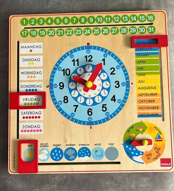 Houten klok / seizoenen beschikbaar voor biedingen