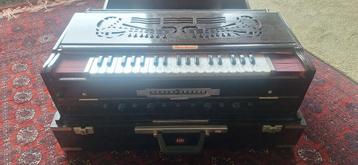 Harmomium beschikbaar voor biedingen