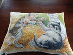 Kussen met borduurwerk ,,Kittens,, 40/30cm.,rits, Ophalen of Verzenden, Nieuw, Overige kleuren, Rechthoekig