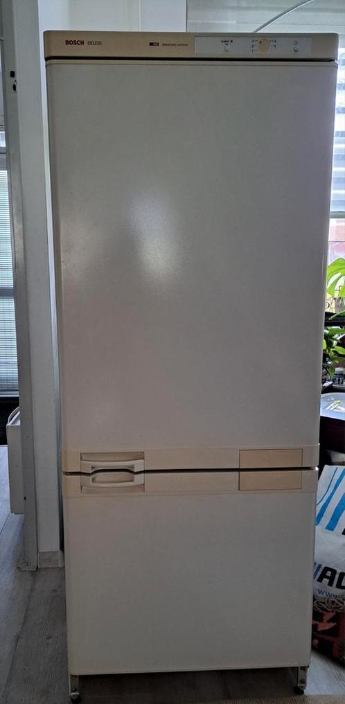 BOSCH Exclusiv Koelkast met Diepvries, Witgoed en Apparatuur, Koelkasten en IJskasten, Gebruikt, Met aparte vriezer, 200 liter of meer