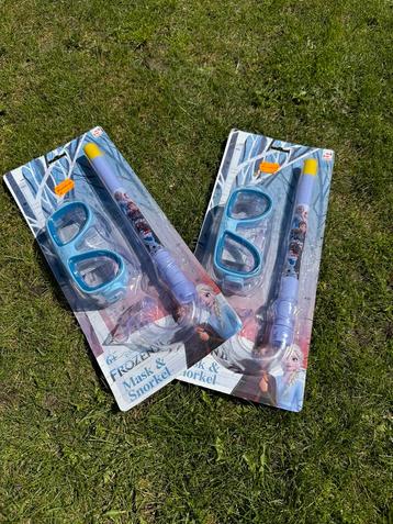 2 nieuwe frozen snorkel sets beschikbaar voor biedingen