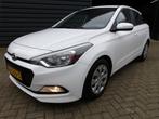 Hyundai i20 1.2 LP i-Drive Cool Airco (bj 2015), Auto's, 12 maanden, Gebruikt, 4 cilinders, Wit