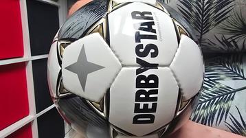 Bal derbystar maat 5 beschikbaar voor biedingen