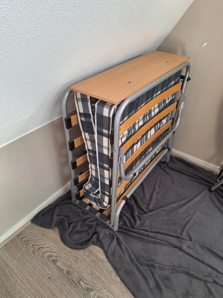Opklapbed met matras, Huis en Inrichting, Slaapkamer | Bedden, Gebruikt, Eenpersoons, 90 cm, 200 cm, Metaal, Grijs, Ophalen