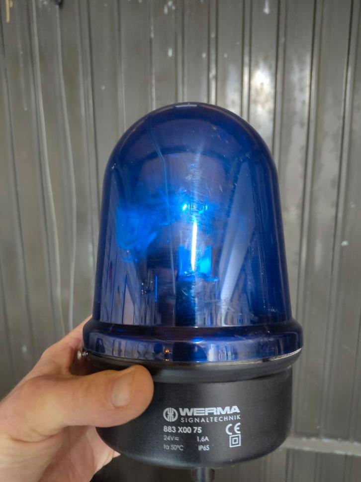 Werma Zwaailamp met Spiegel - Nieuwstaat 150 per stuk, Auto diversen, Auto-accessoires, Nieuw, Ophalen