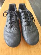 Voetbalschoenen valt als maat 41, Maat XS of kleiner, Ophalen of Verzenden, Zo goed als nieuw, Schoenen