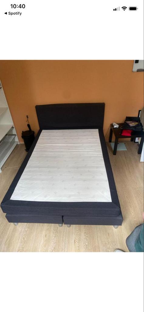 Boxspring 140x200, Huis en Inrichting, Slaapkamer | Boxsprings, Gebruikt, 140 cm, 200 cm, Tweepersoons, Zwart, Ophalen