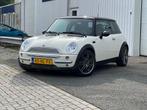 Mini 1.6 16V Cooper Chili 2003 Wit., Auto's, Mini, Voorwielaandrijving, 4 cilinders, 4 stoelen, Wit