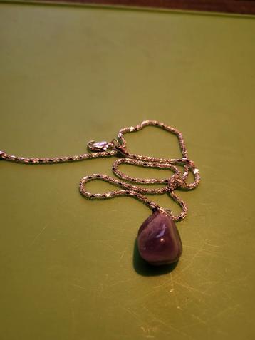 Paarse Edelsteen Hanger Ketting beschikbaar voor biedingen