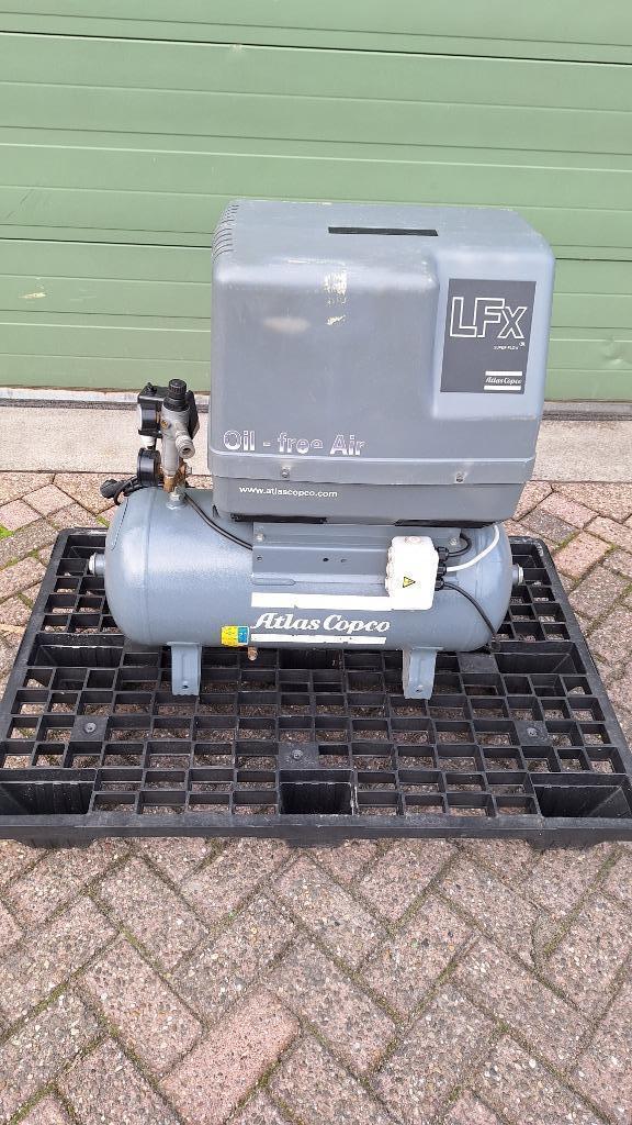 Compressor Atlas Copco, LFX 1.5-10TM 50 CE geluidsarm, Doe-het-zelf en Verbouw, Compressors, Gebruikt, 6 tot 10 bar, 25 tot 100 liter