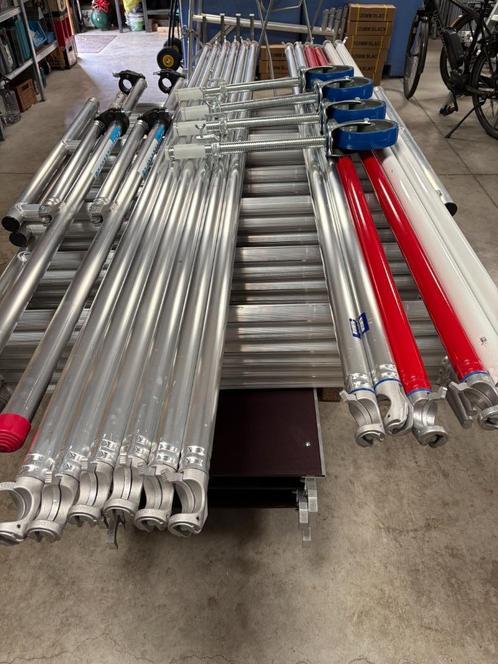 Europen Rolsteiger Euroscaffold 1.35x2.50x8.3m NIEUW, Doe-het-zelf en Verbouw, Steigers, Zo goed als nieuw, Rolsteiger of Kamersteiger