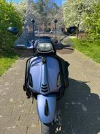 Vespa sprint 2022 full option custom, Fietsen en Brommers, Scooters | Vespa, Benzine, Ophalen of Verzenden, Vespa S, Zo goed als nieuw