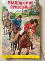 Bianca op de Stoeterij - Yvonne Brill, Ophalen of Verzenden, Nieuw, Fictie algemeen