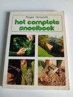Roger Grounds - Het complete snoeiboek, Ophalen of Verzenden, Gelezen, Kruiden en Alternatief