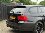 BMW 3-serie Touring 318i Business Line, Euro 5, Zwart, Origineel Nederlands, Handgeschakeld